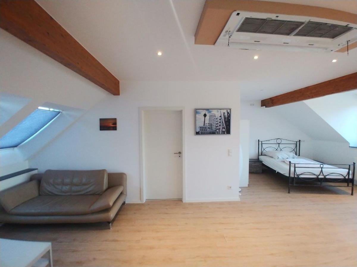Studio-apartment Am Wehrhahn 38 *