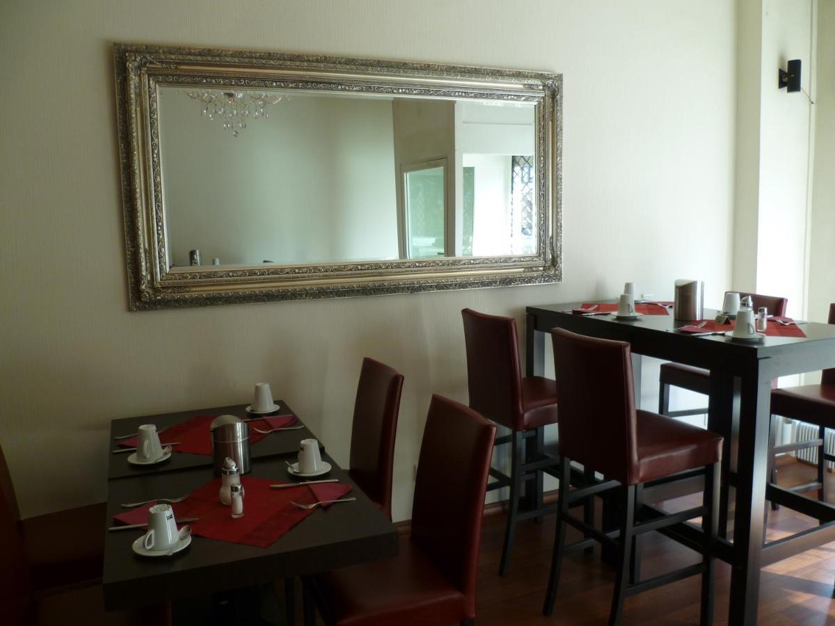 Hotel Mondial 3*