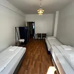 Urban Living On Worringer