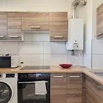 T&K Apartments - Duesseldorf - 3 Room Apartment With Private Parking 7Min Fair And Airport Dus