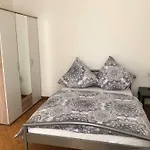 Apartment Modern Huettenstrasse