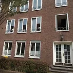Oberkassel Garden Apartment
