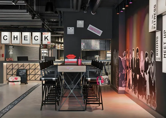 Moxy Duesseldorf City