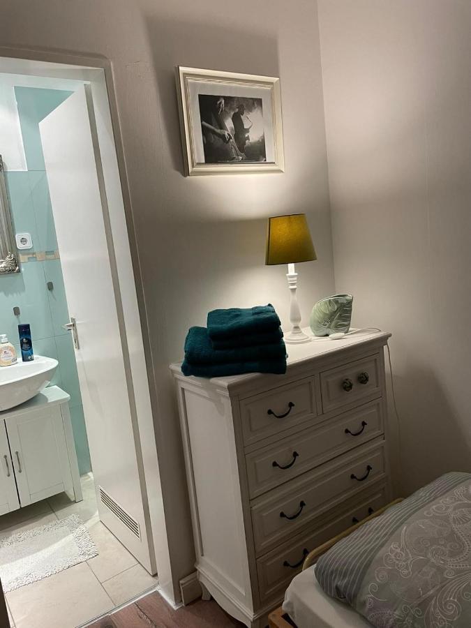 Apartment In Dusseldorf-nord Dusseldorf