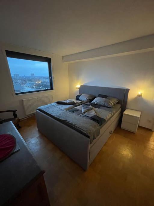 Kaiserloft Zentral Nahe Messe *