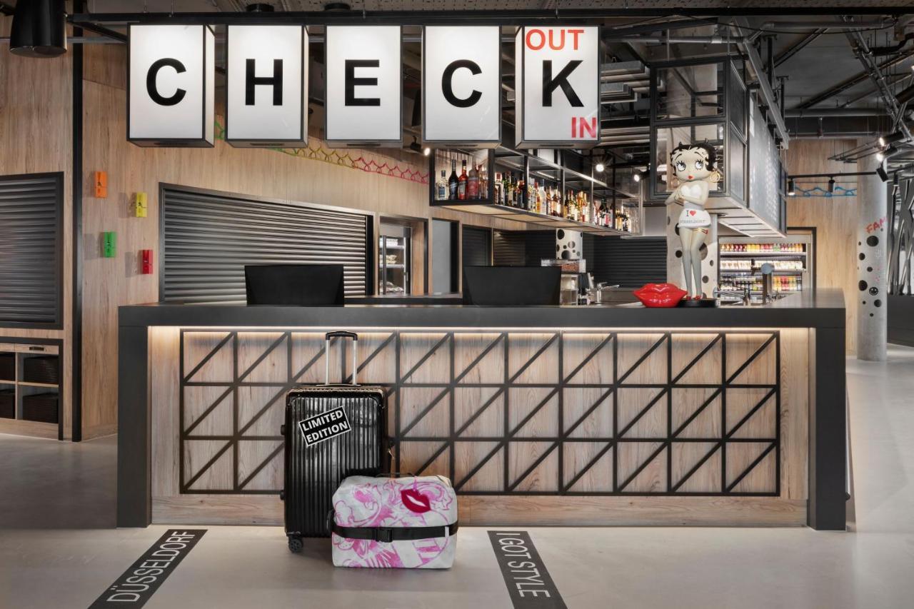 Hotel Moxy 3*