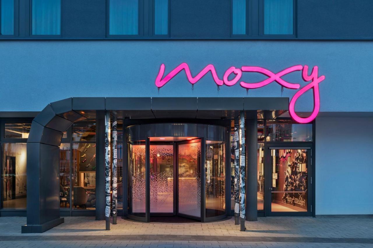 Moxy Hotel Dusseldorf