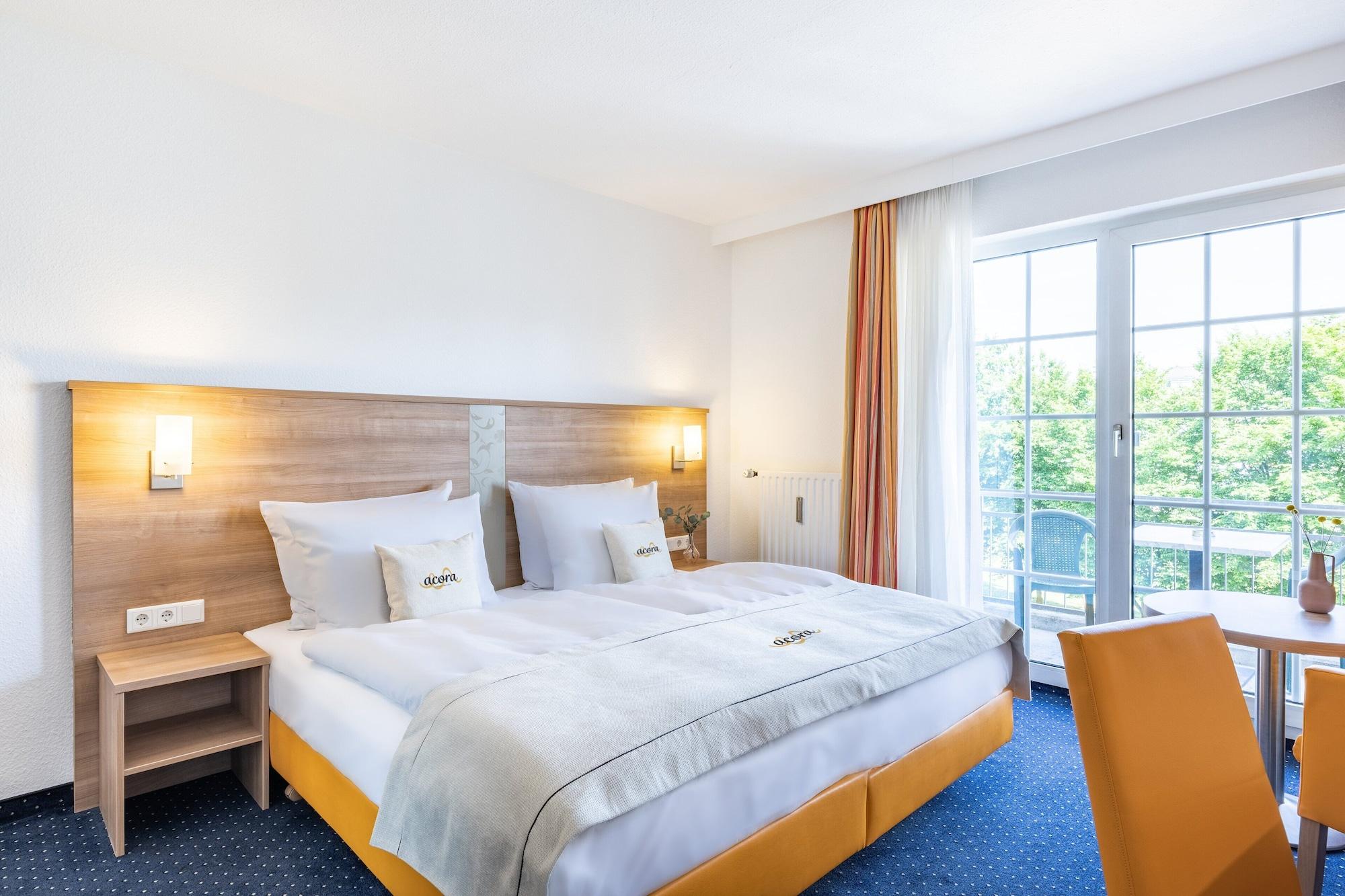 Hotel Acora Living The City 3*