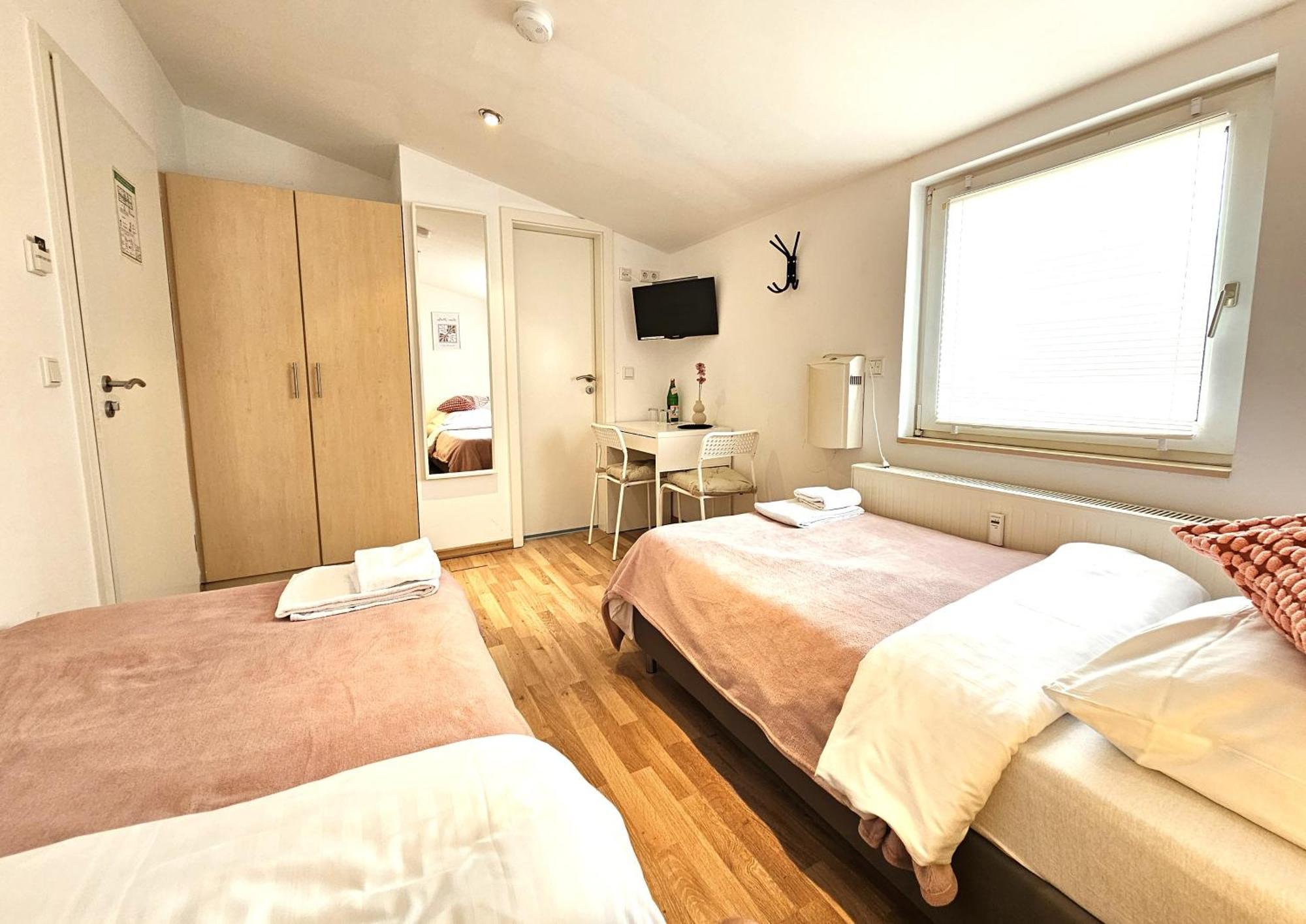 Airport Messe Hotel 3*