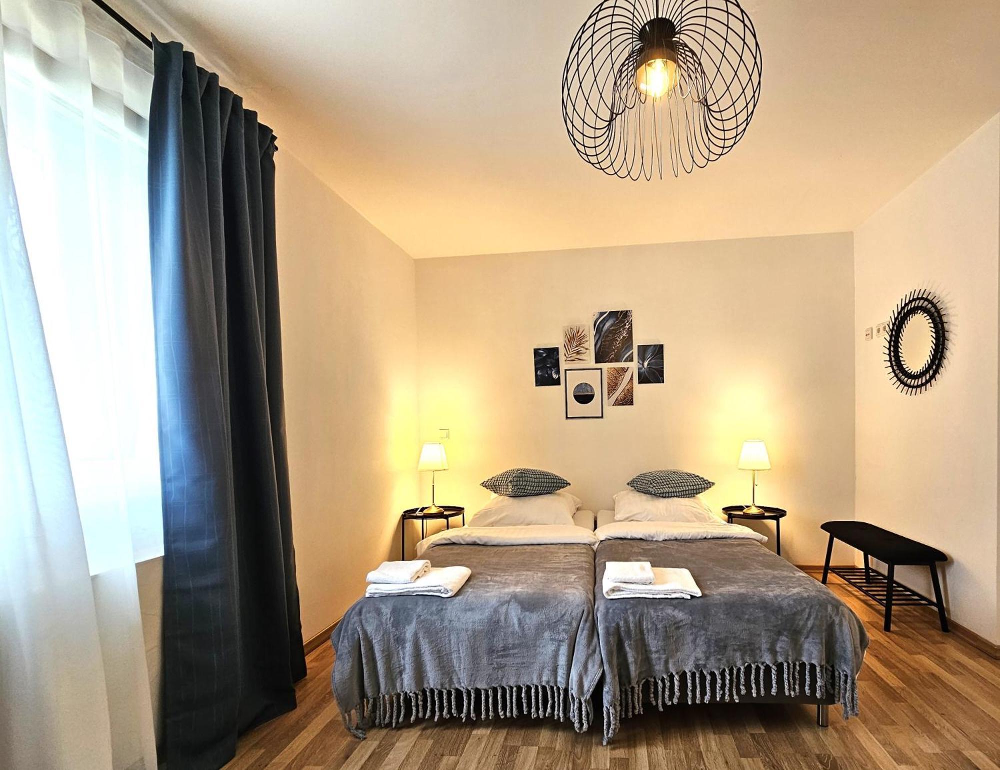 Hotel Airport Messe 3*