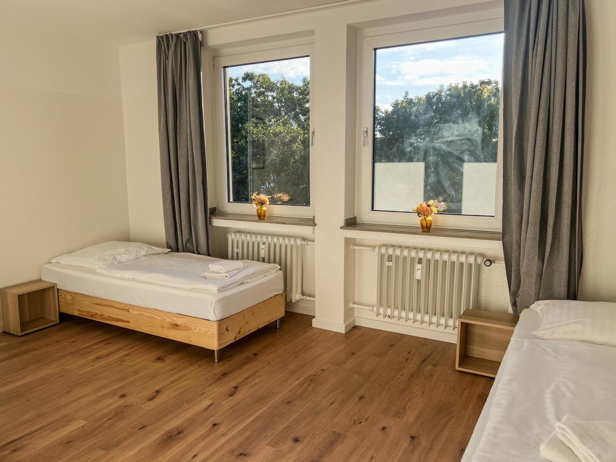 T&k - - 3 With Private Parking 7min Fair And Airport Dus * Düsseldorf
