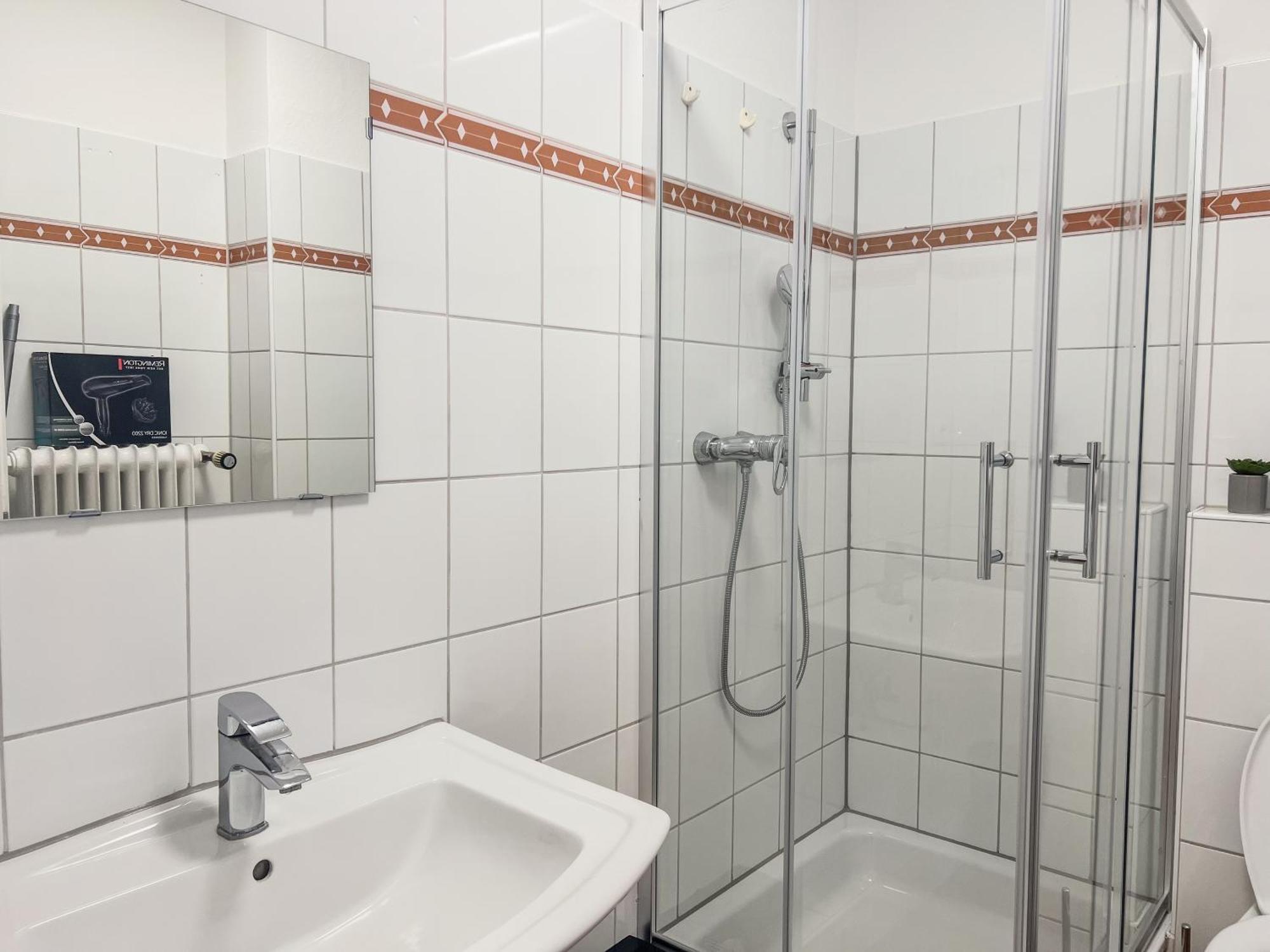 T&k - - 3 With Private Parking 7min Fair And Airport Dus * Düsseldorf