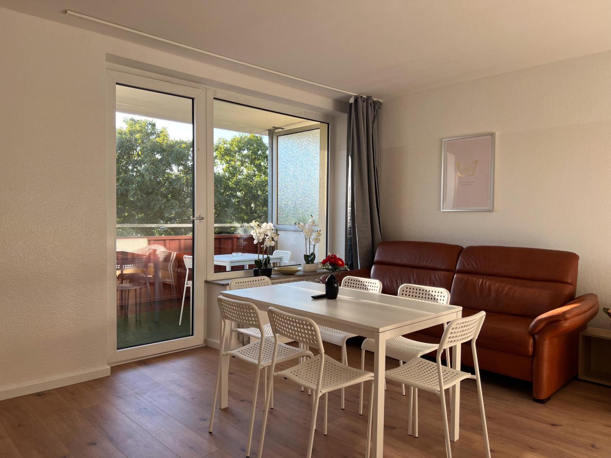 T&k - - 3 With Private Parking 7min Fair And Airport Dus * Düsseldorf