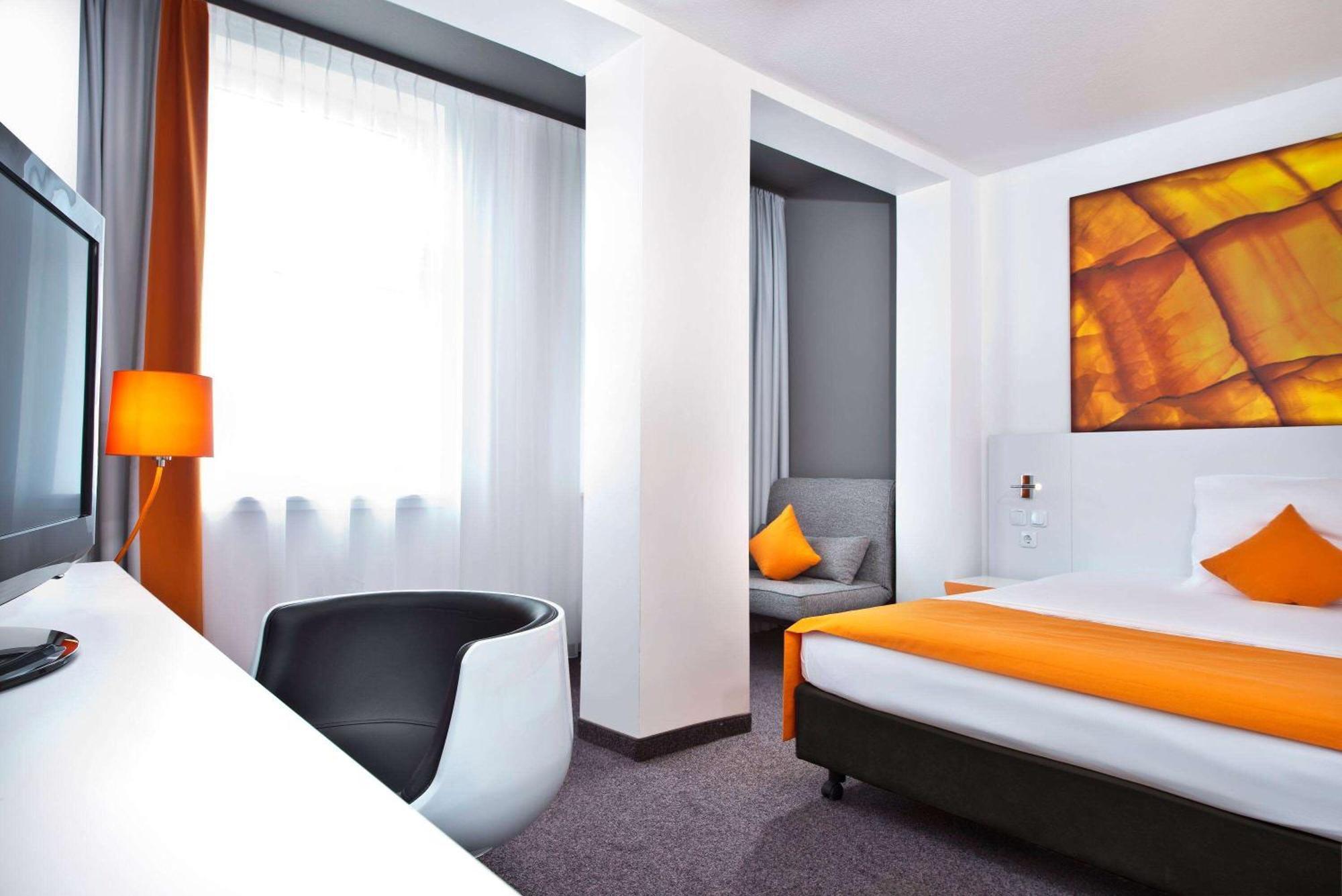 Wyndham Garden City Centre Koenigsallee Hotel