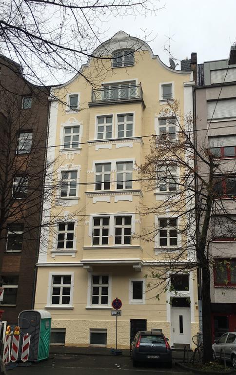 Modern Huttenstrasse *