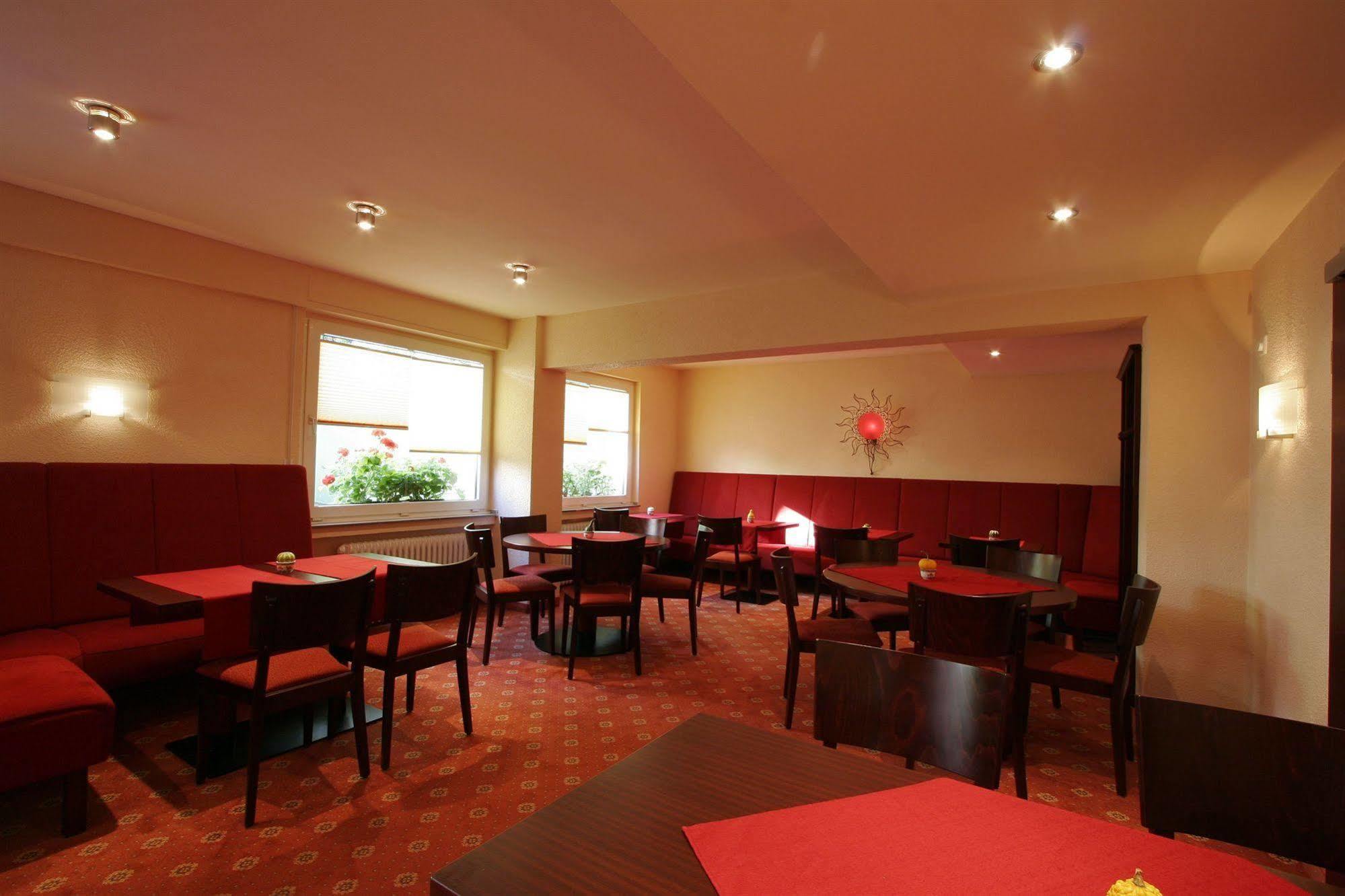 Arosa Oberkassel Hotel 3*