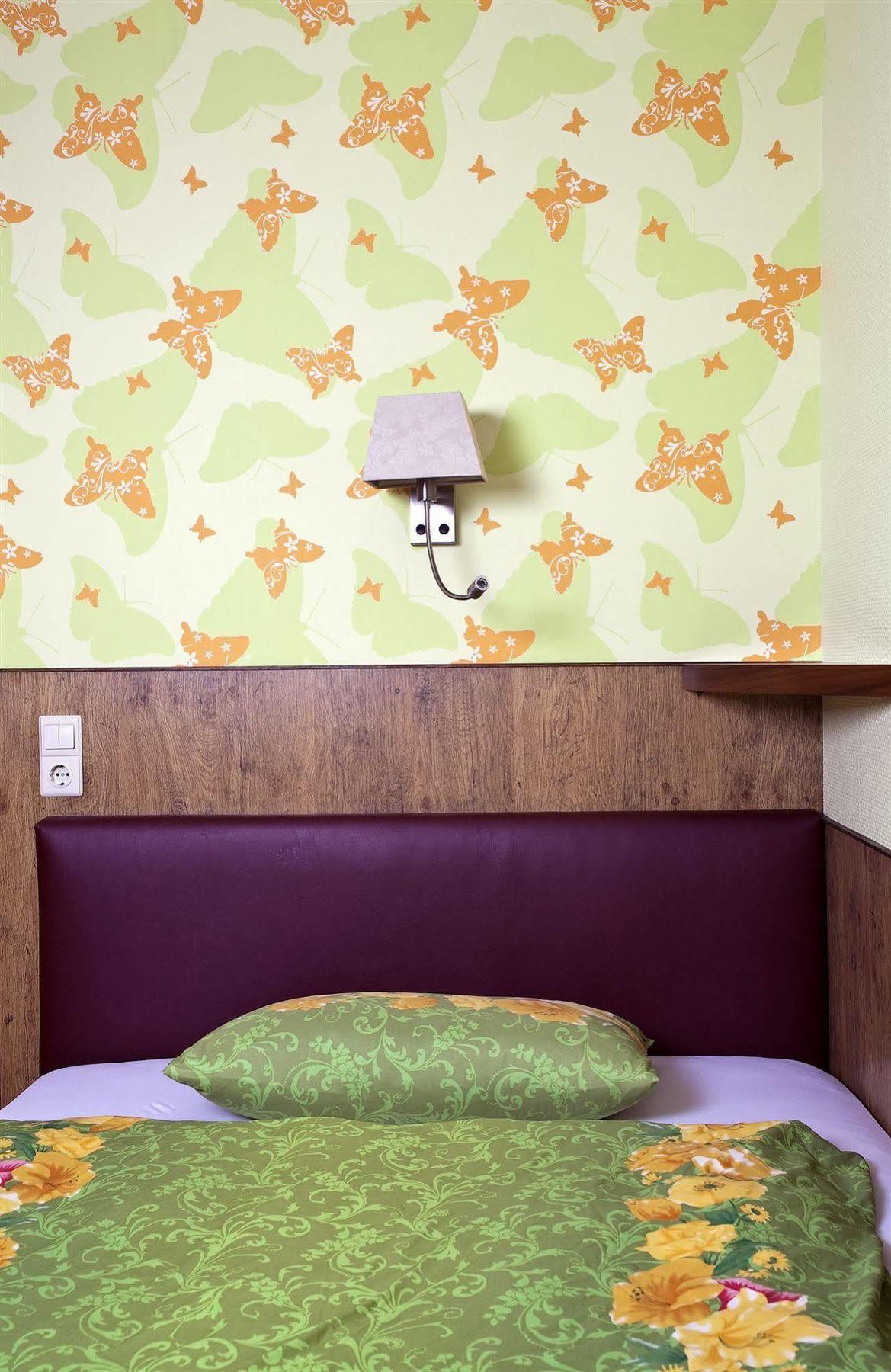 Arosa Oberkassel 3*