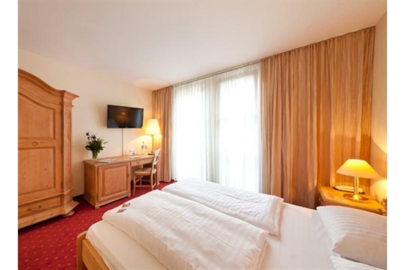 Novum Madison Hauptbahnhof Hotel 4*