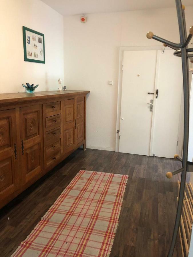 Modern Huttenstrasse Apartment