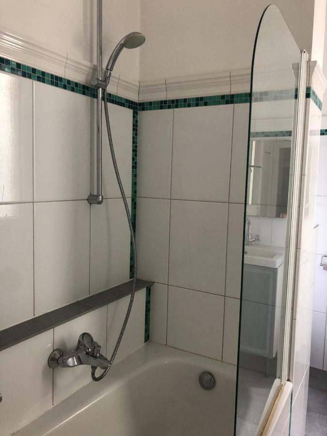 Apartment Modern Huttenstrasse *