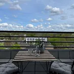 Cosy Apartment Ueber Den Daechern Von Duesseldorf