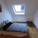 Charming Home Away: Close To Dusseldorf Messe