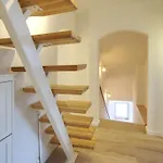 Quiet 2-Room Apartment With Separate Entrance