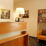 Hotel Moon