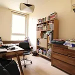 Apartment Mit 4 Zimmer Nahe Duesseldorf-Centre