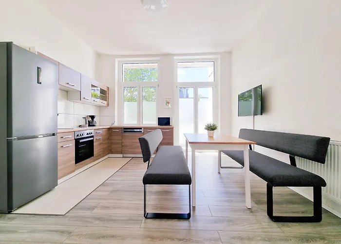 Raj Living - 3 Zimmer Wohnungen Mit Balkon - 15 Min Zur Messe Dus