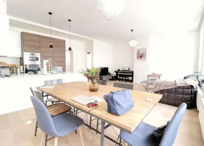 Apartment Mit 4 Zimmer Nahe Duesseldorf-Centre