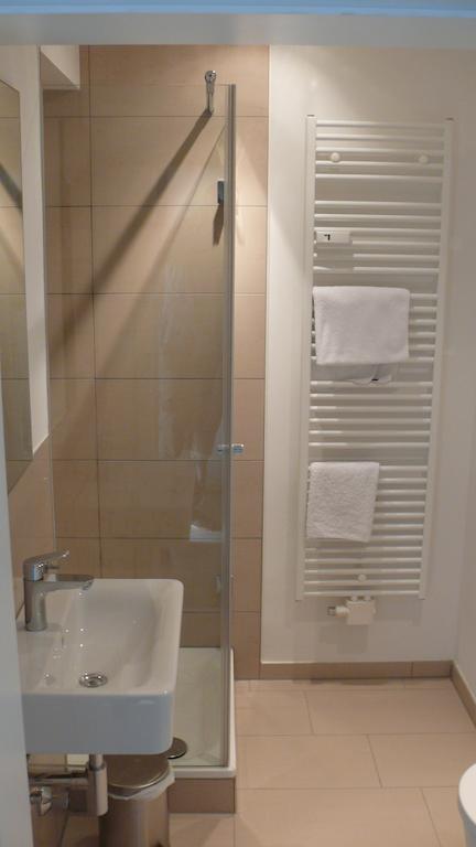 Apartment Moltke 120 Dusseldorf