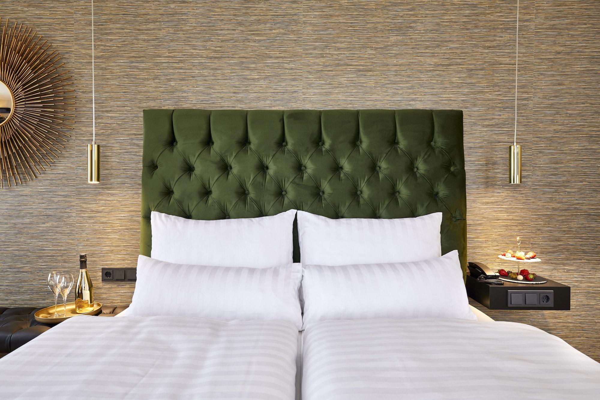 Carls Hotel