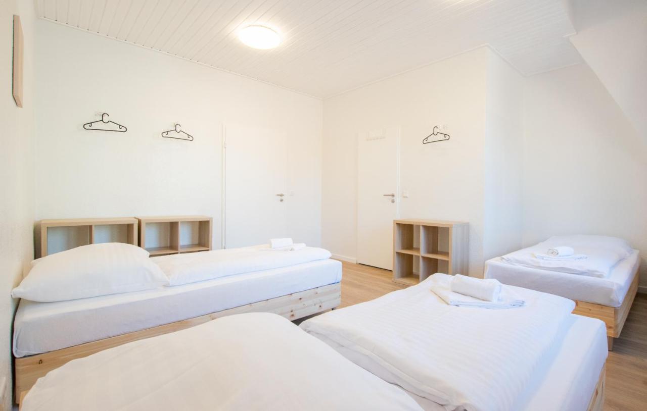 Raj Living - With 2 , 3 And 6 - 15 Min To Messe Dus And Old Town Dus