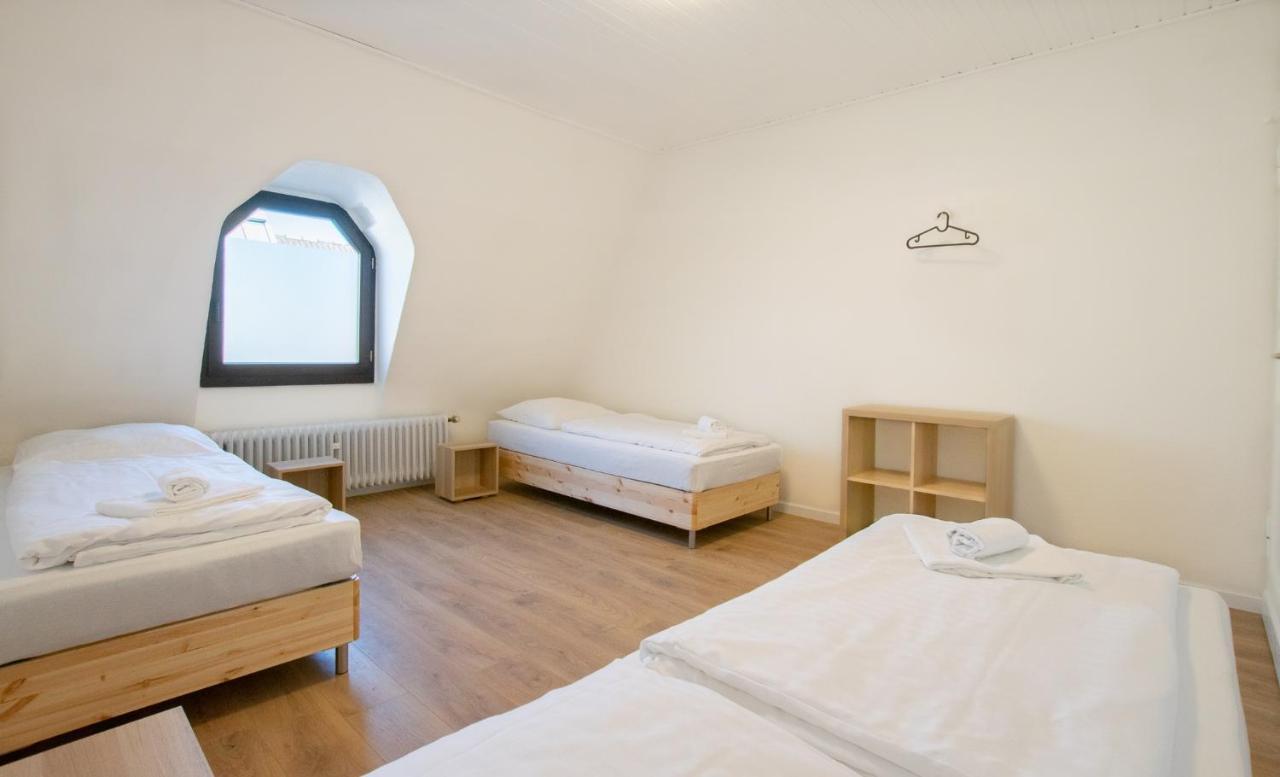 Raj Living - With 2 , 3 And 6 - 15 Min To Messe Dus And Old Town Dus