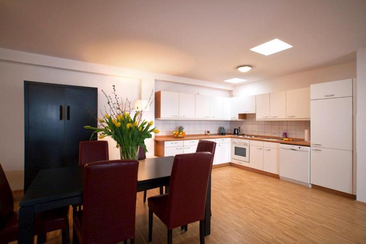Apartment Stresemann-haus Dusseldorf