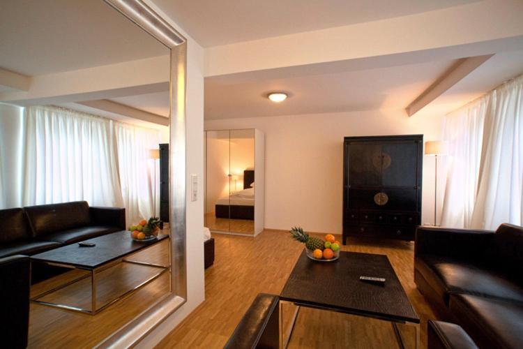 Apartment Stresemann-haus Dusseldorf