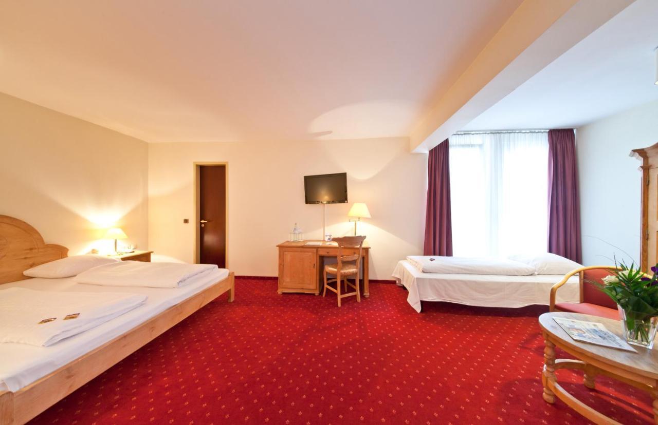 Madison Hotel