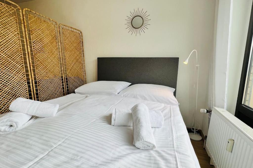 Appartement Bright Studio - Central - Balcony - Trade Fair *