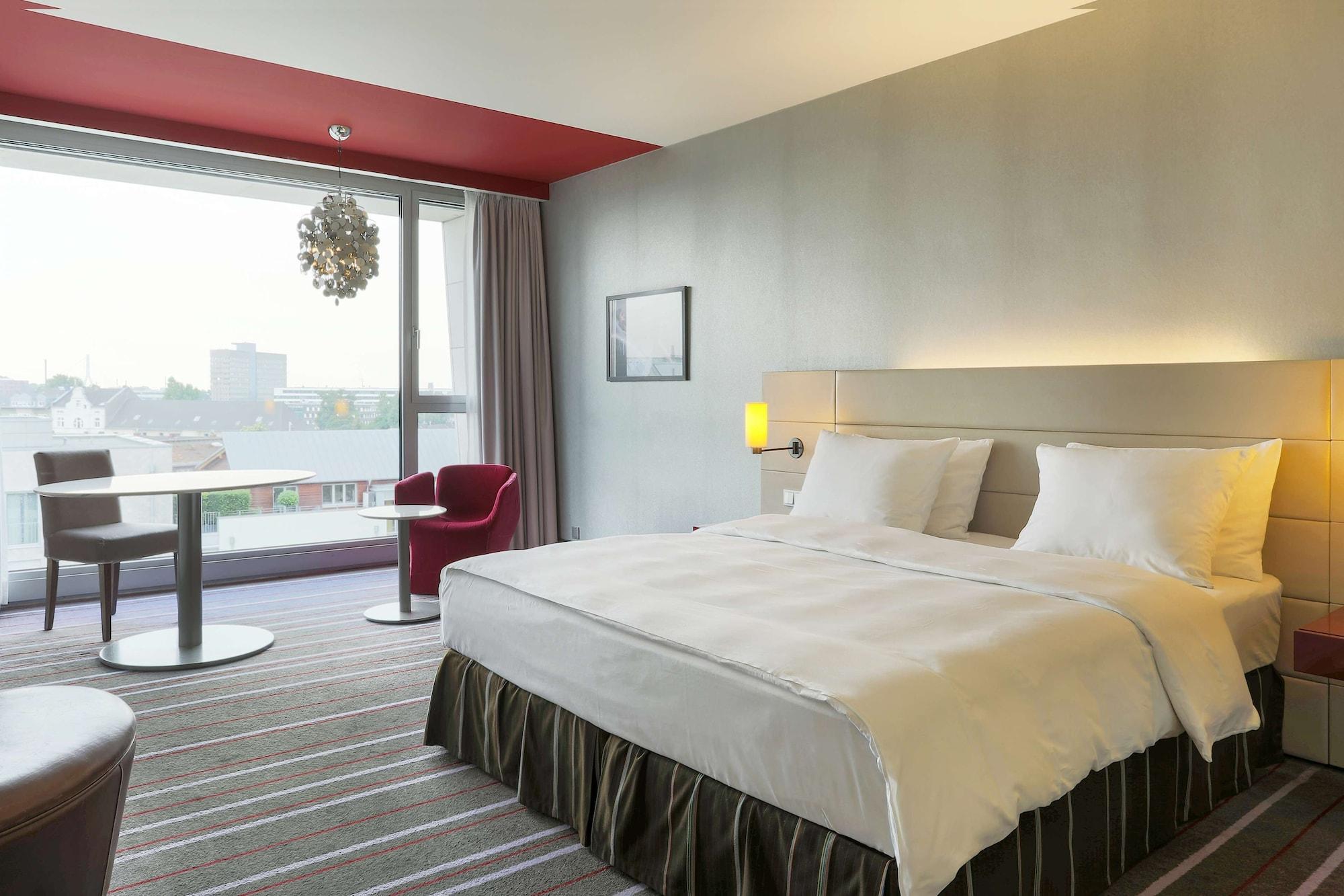 Radisson Blu Media Harbour Hotel, Hotel