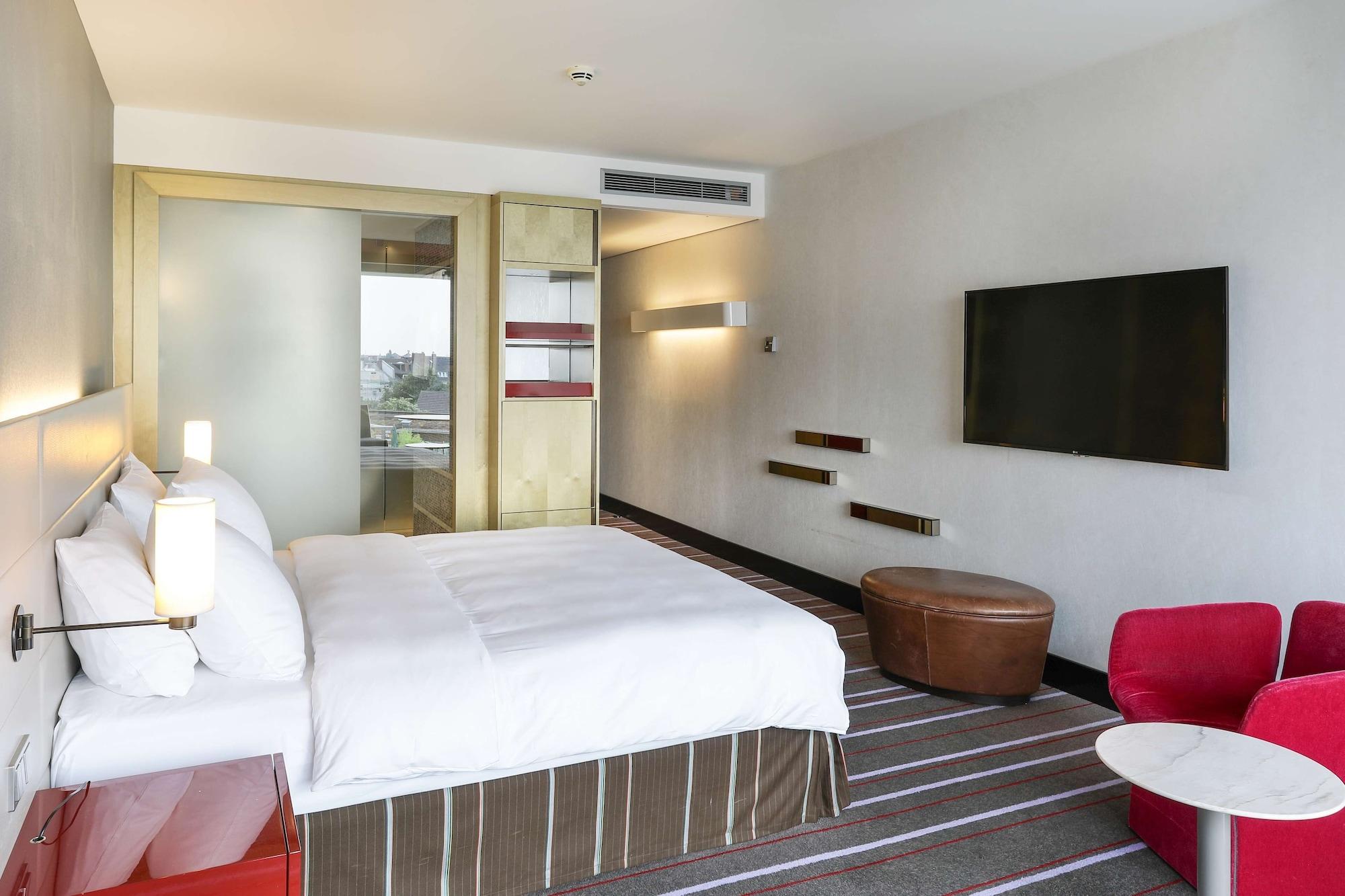 Radisson Blu Media Harbour Hotel, 4* Dusseldorf