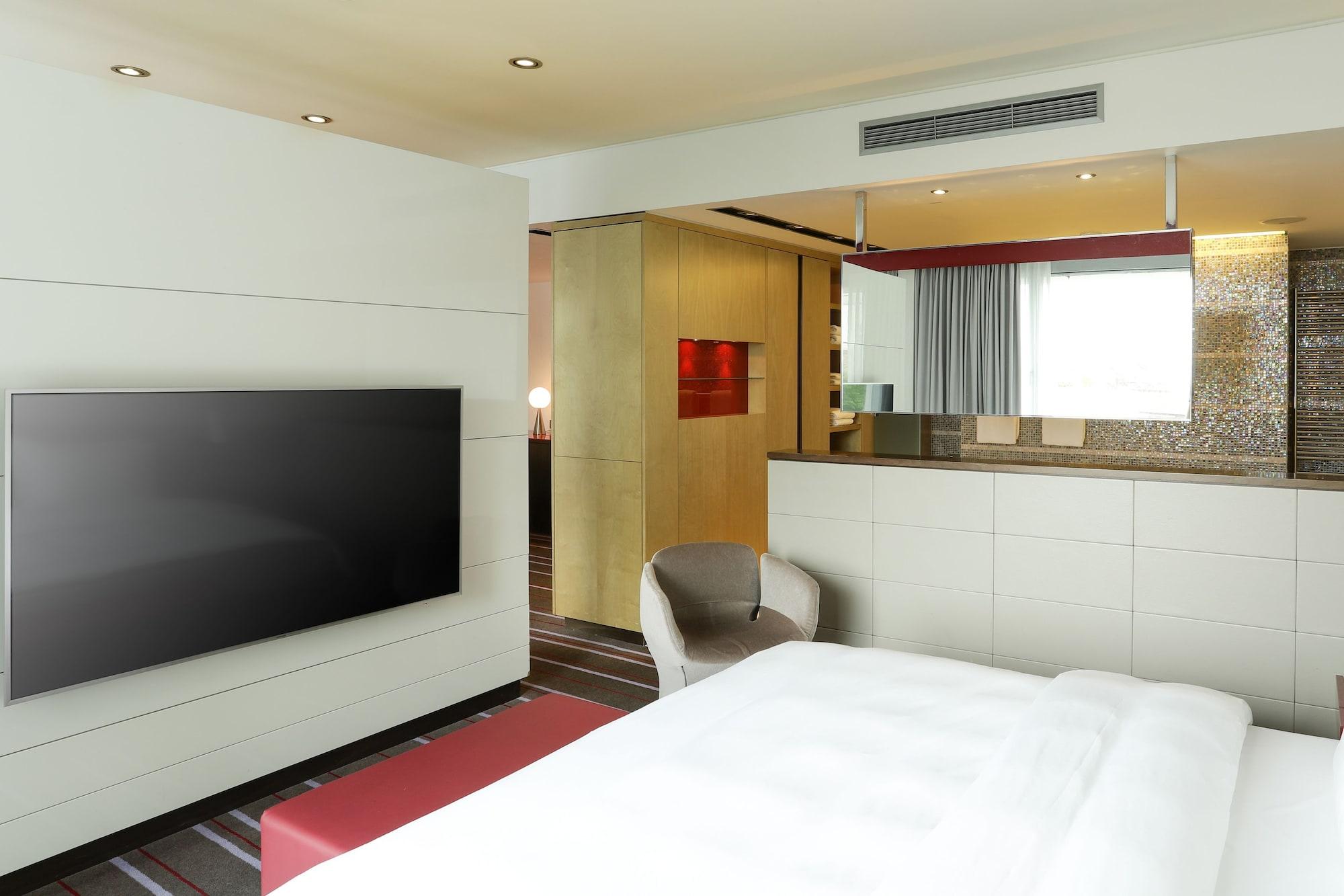 Radisson Blu Media Harbour Hotel, Hotel Dusseldorf