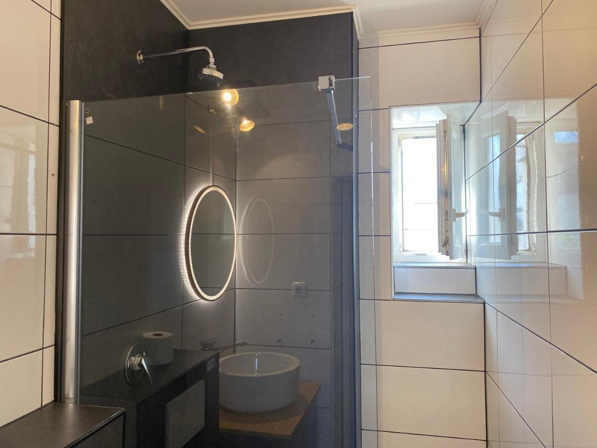 Hotel Petite Koenigsallee Self Check-in Dusseldorf