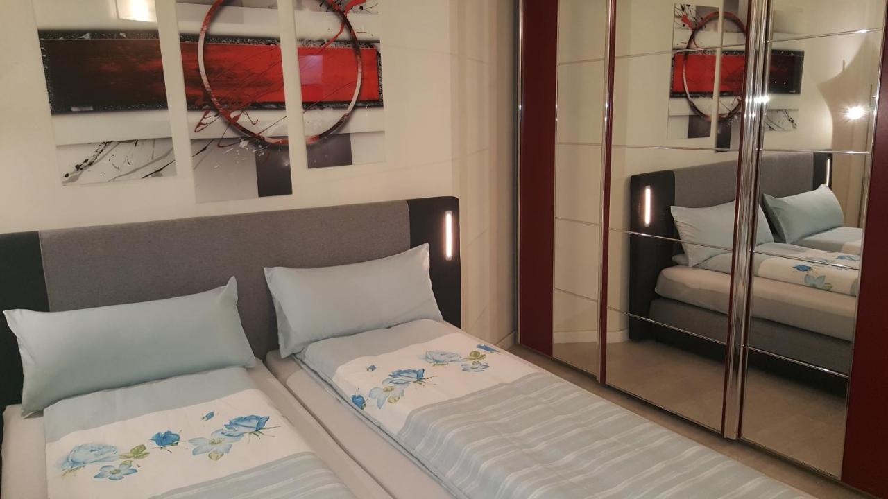 Apartamento In Naehe Messe Flughafen Düsseldorf