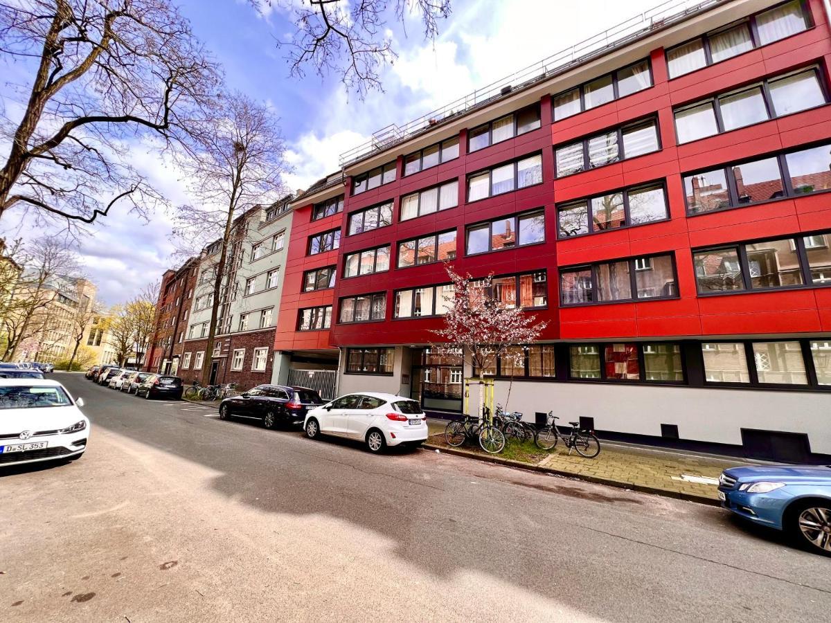 Stylish, Cozy & Quiet With One And Half In District 1 Dusseldorf