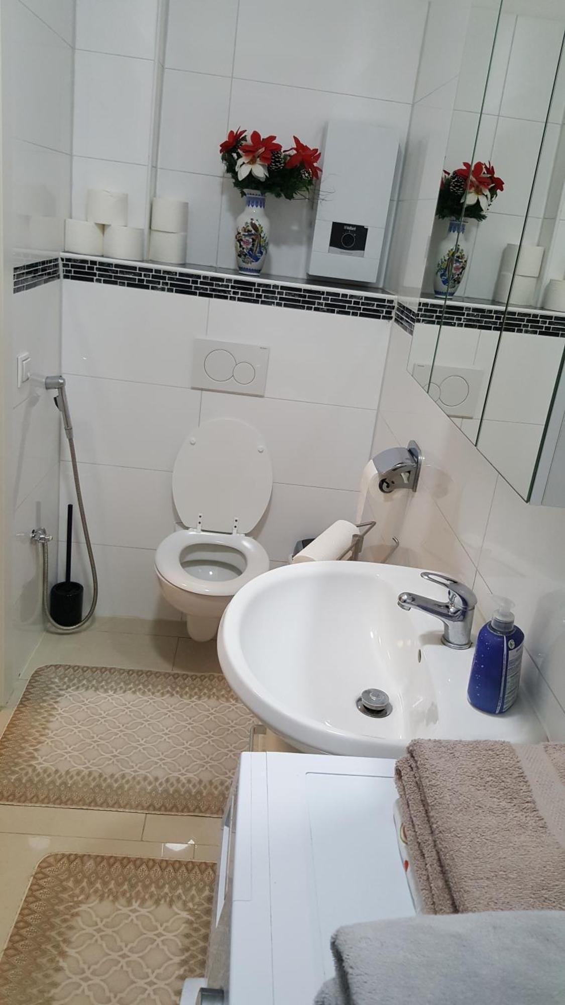 Apartamento In Naehe Messe Flughafen Düsseldorf