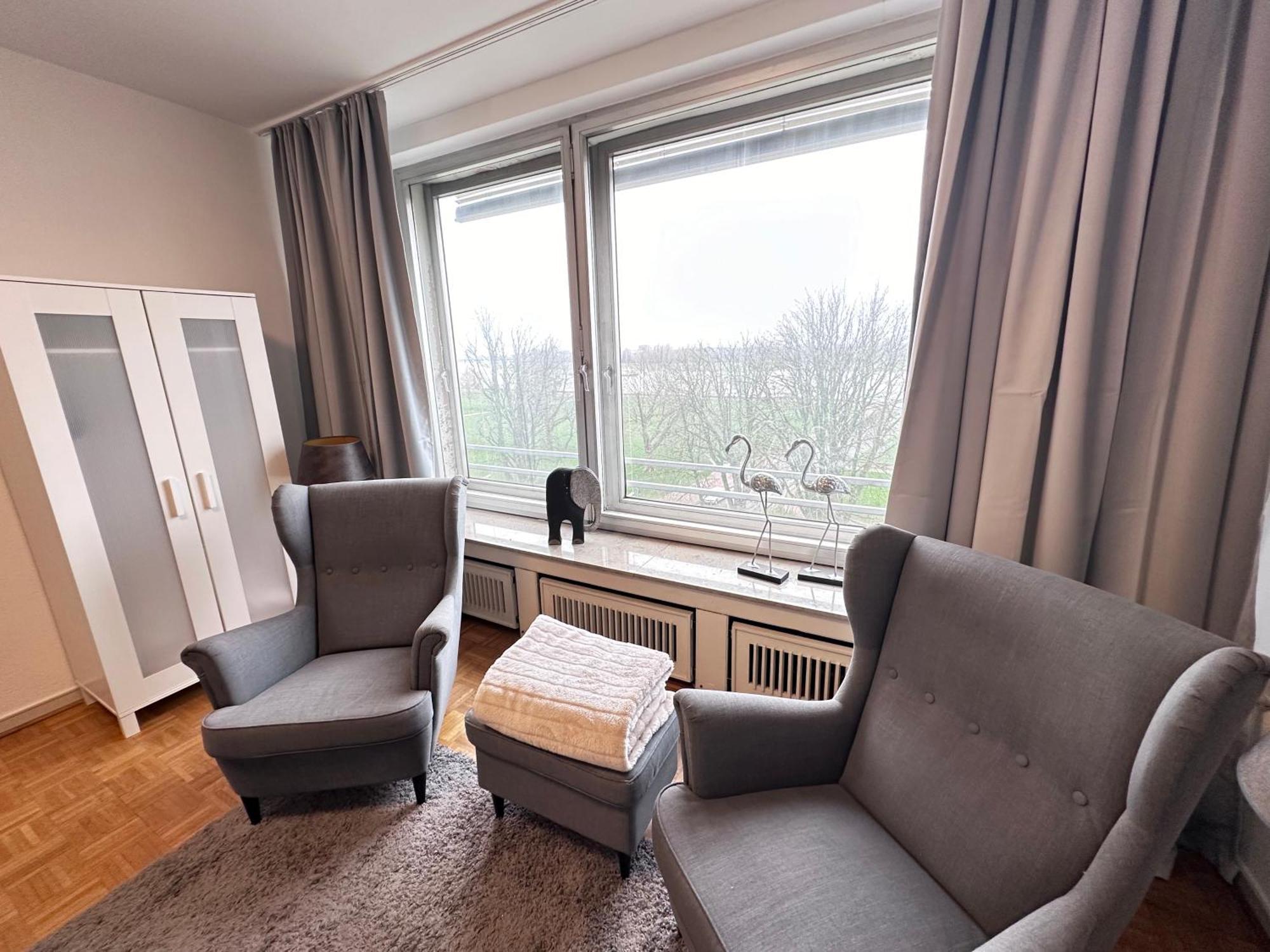 Einmaliger Rheinblick, Fusslaufig Zur Messe Apartment Dusseldorf