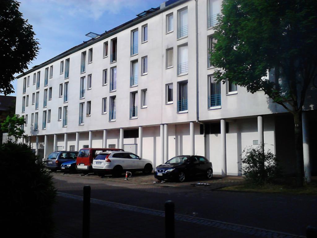 Ferienwohnung Nähe Uniklinik * Düsseldorf
