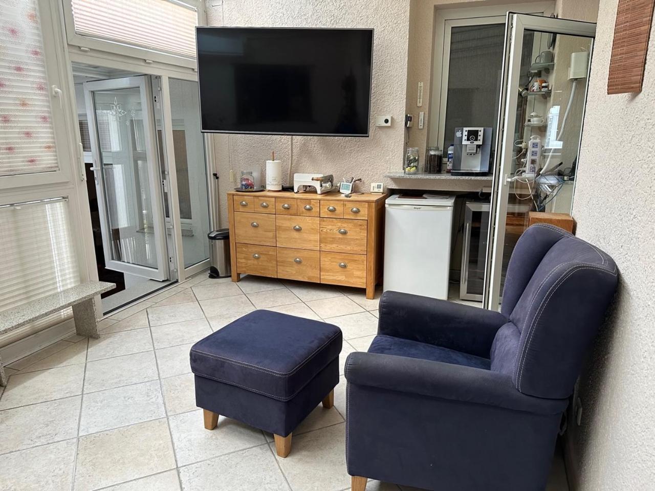 Luxury Near Media Harbour Apartment