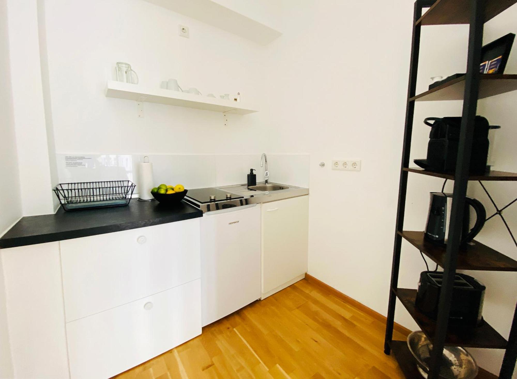 Victoria Apartments Aparthotel 3*